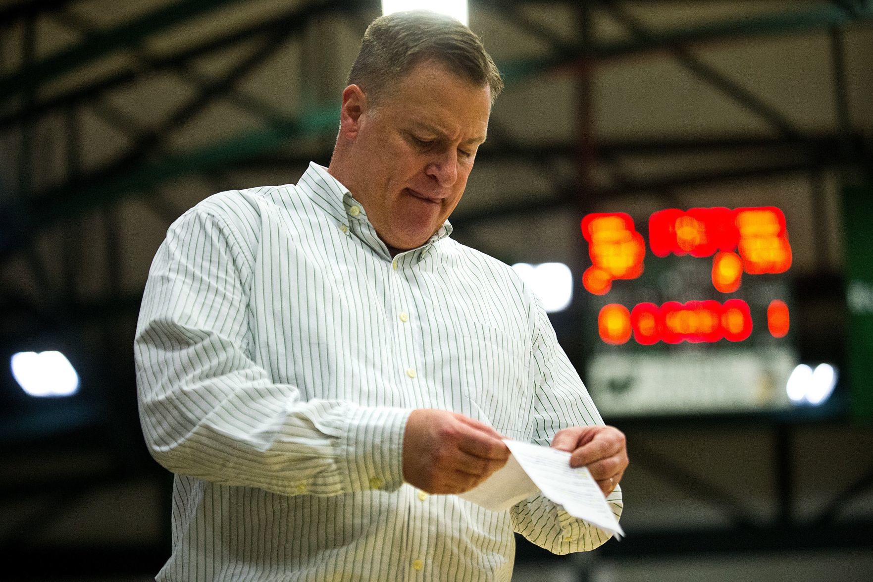 120618-blm-spt-6iwuhoops